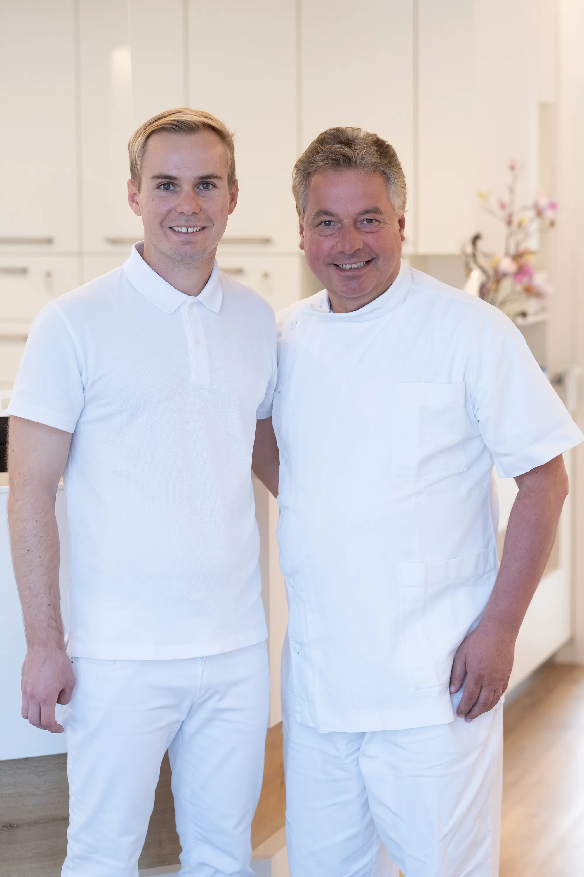Frank und Yannick Stryga gemeinsam in der Werratalpraxis